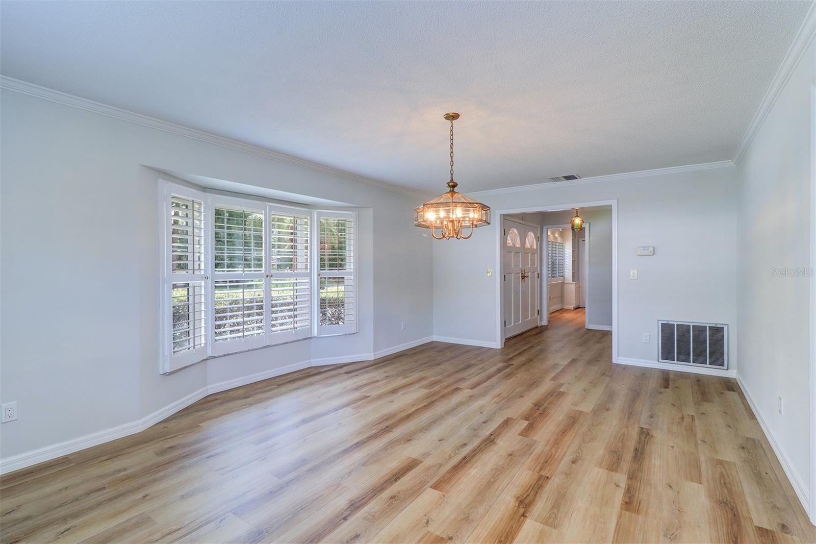 Listing photo id 24 for 1670 Fox Road