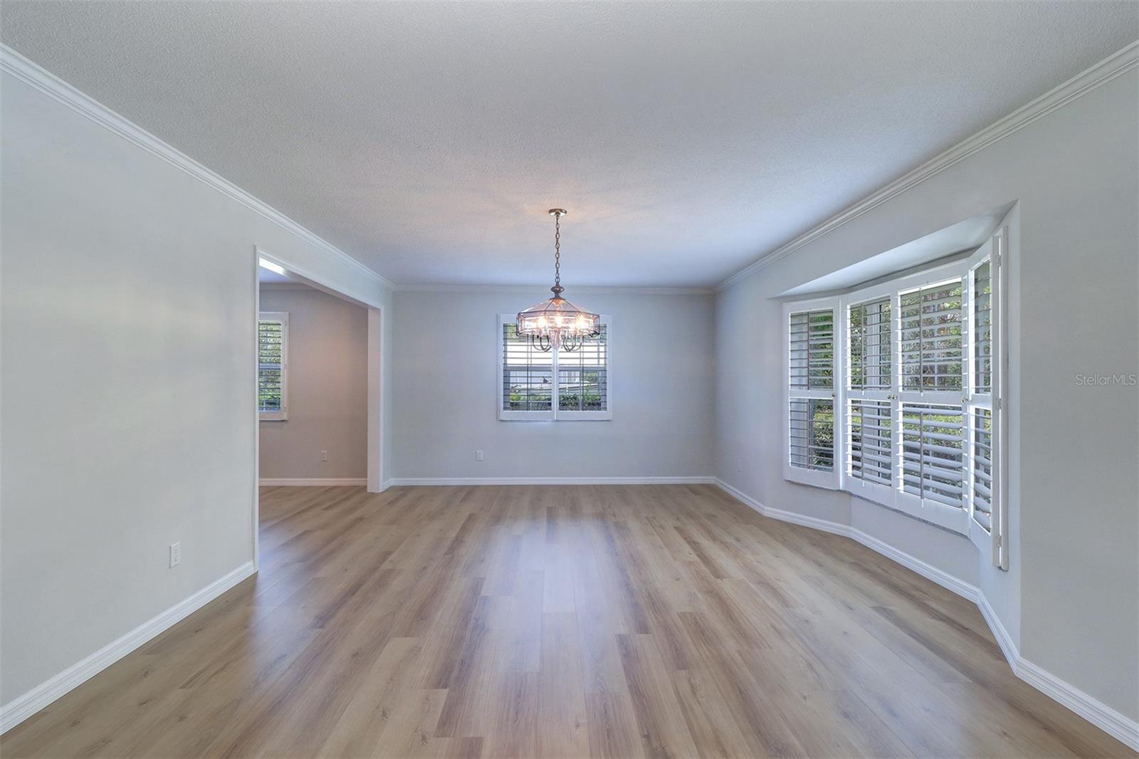 Listing photo id 25 for 1670 Fox Road