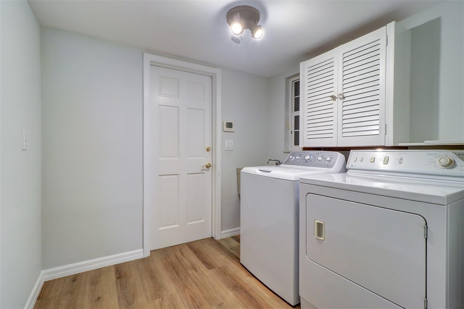 Listing photo id 26 for 1670 Fox Road