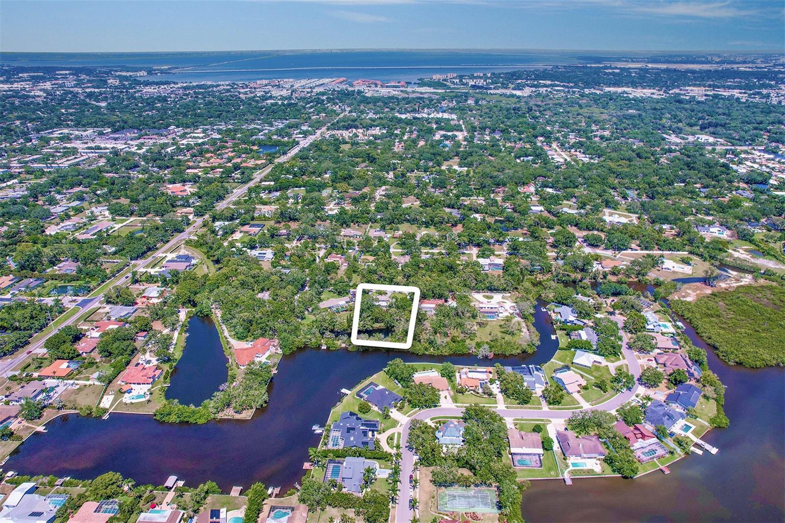 Listing photo id 2 for 1670 Fox Road