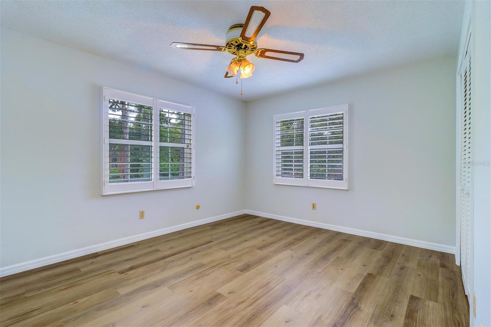Listing photo id 42 for 1670 Fox Road