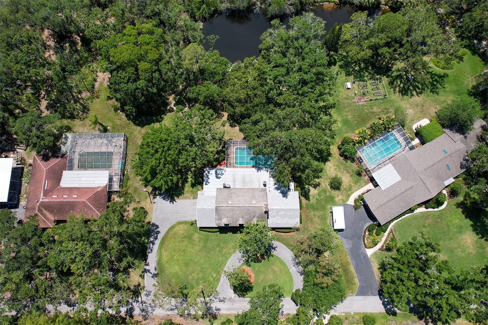 Listing photo id 48 for 1670 Fox Road