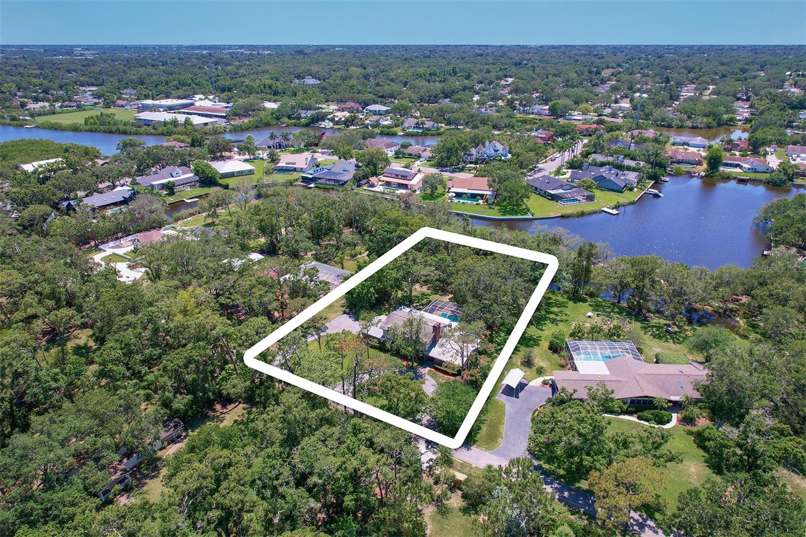 Listing photo id 49 for 1670 Fox Road