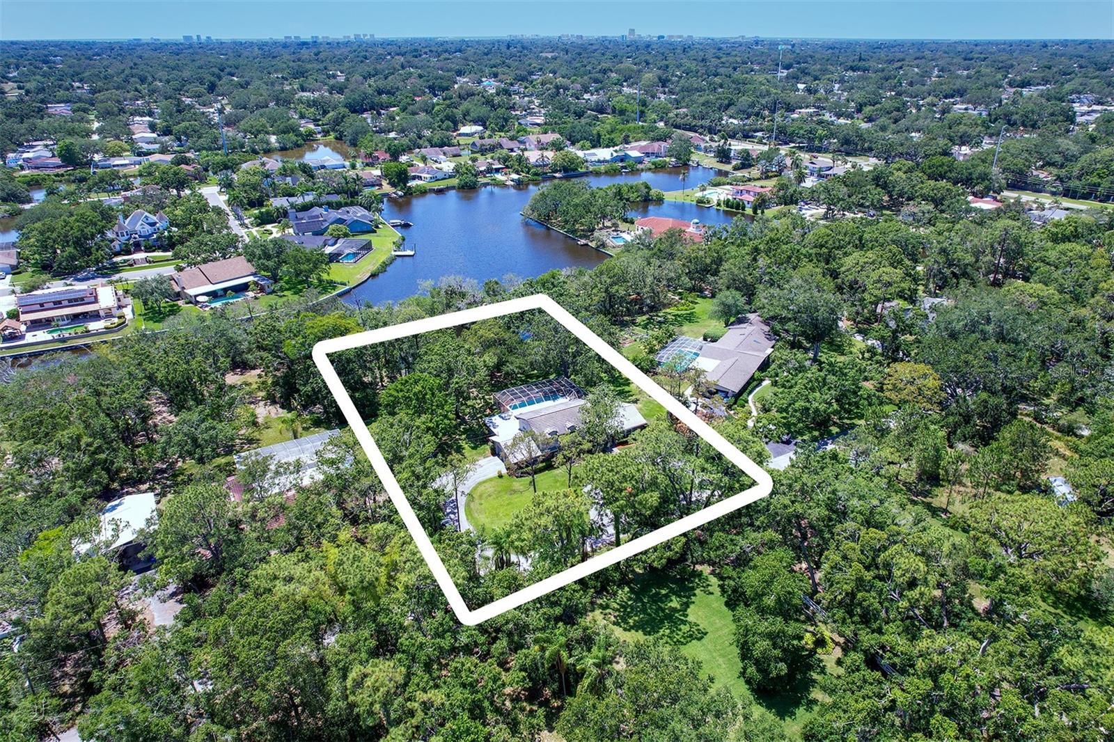 Listing photo id 4 for 1670 Fox Road