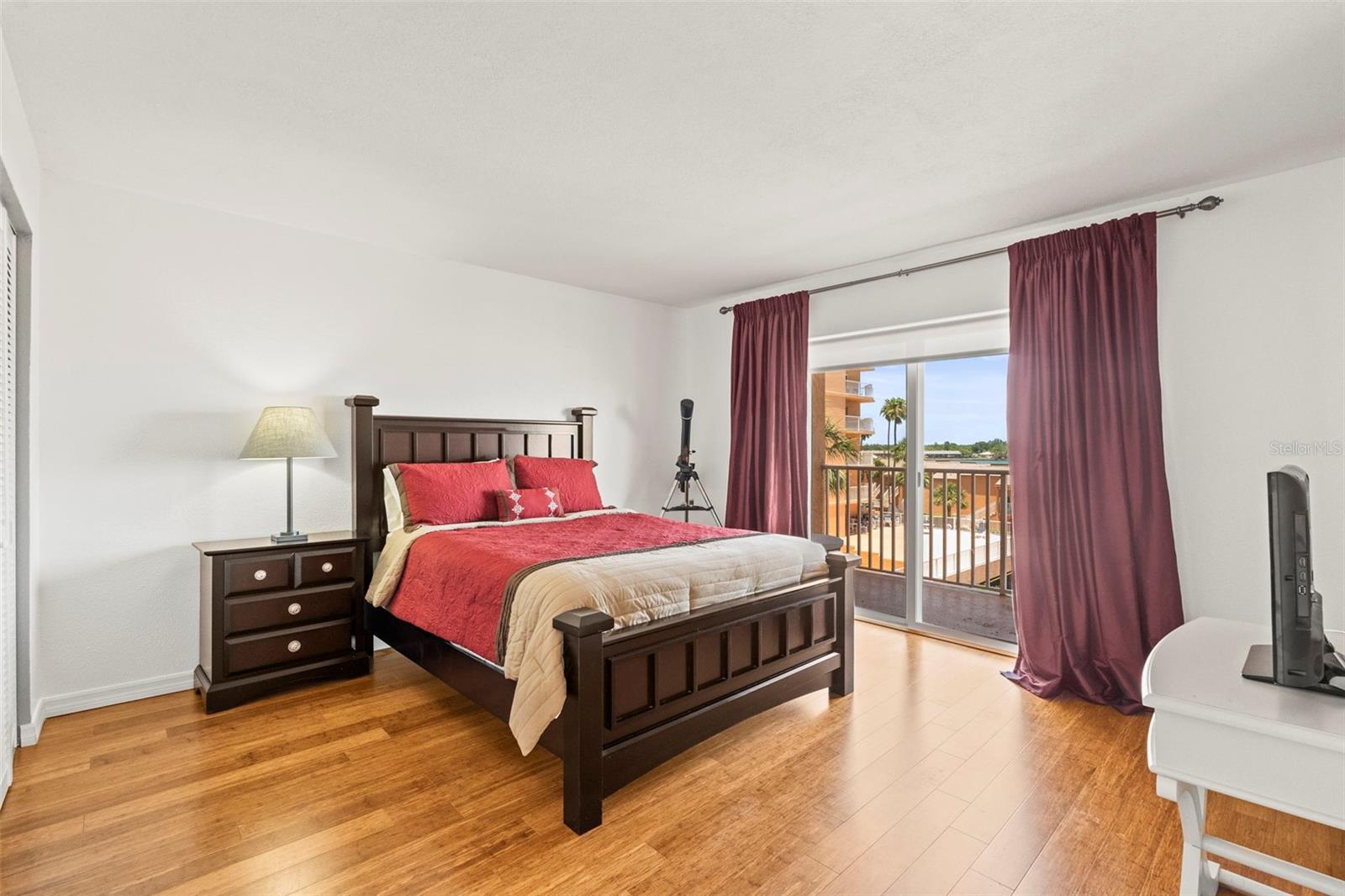 Image 12 of 27 For 7432 Sunshine Skyway Lane S 402