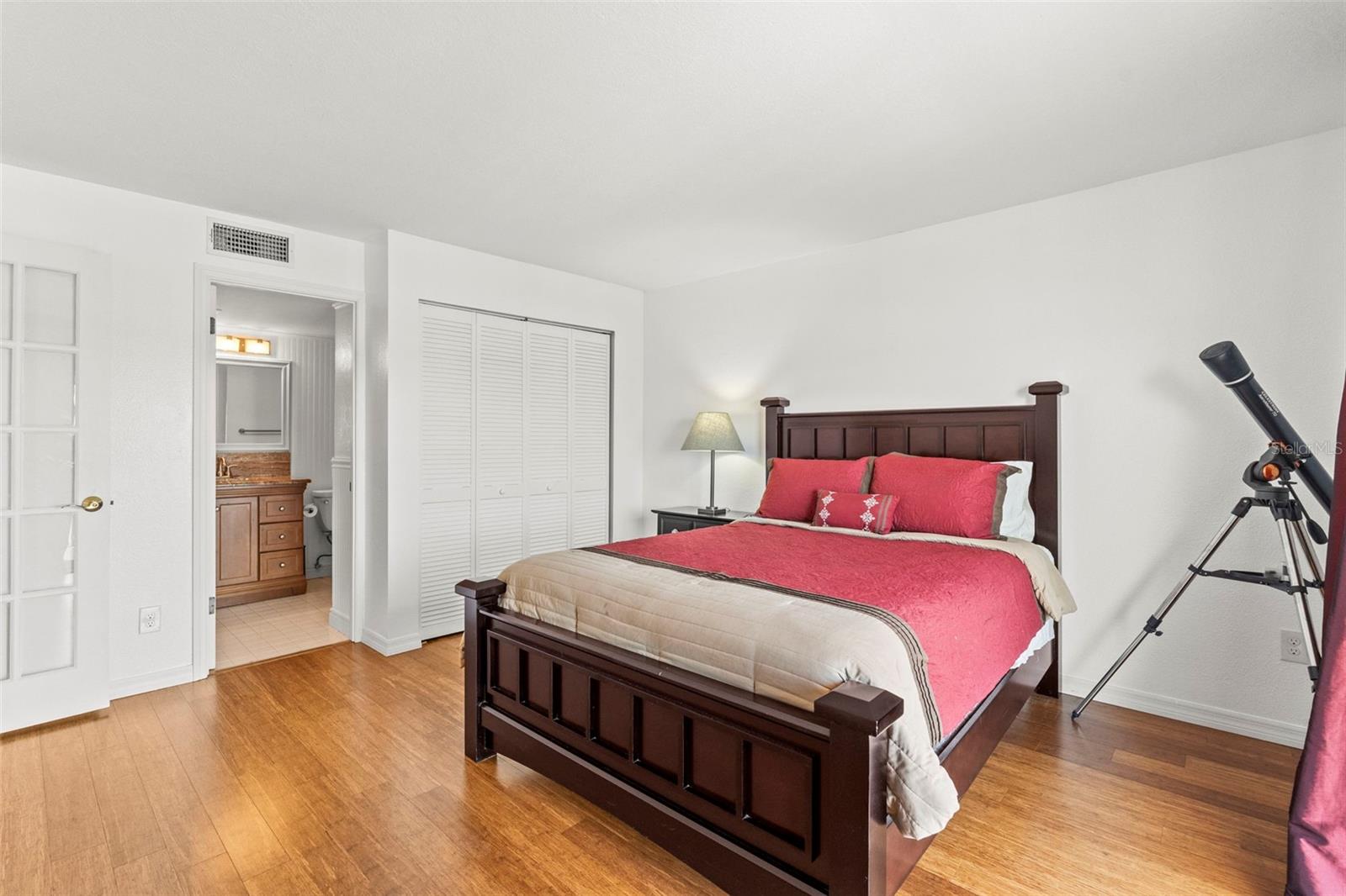 Image 13 of 27 For 7432 Sunshine Skyway Lane S 402