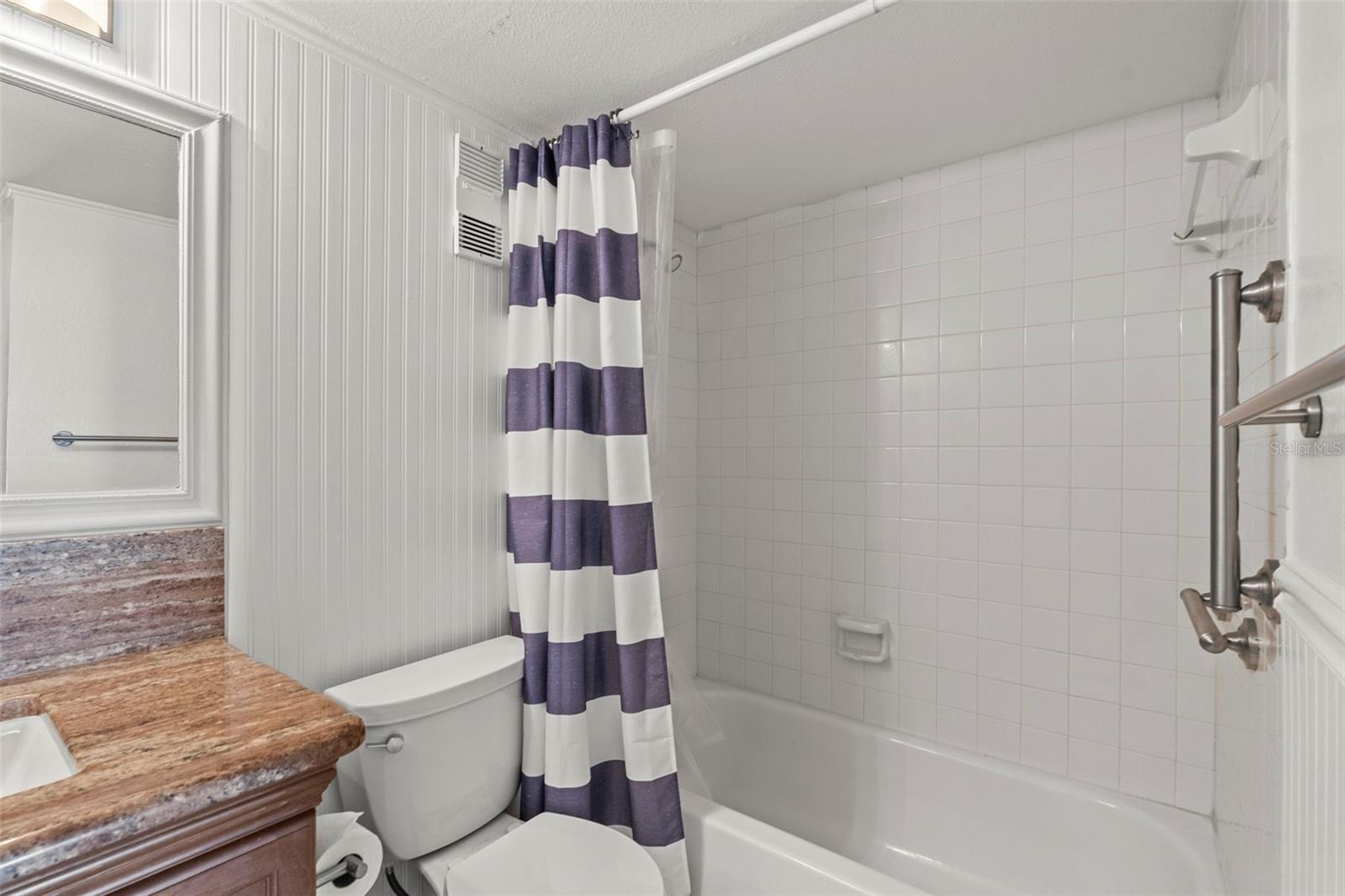Image 15 of 27 For 7432 Sunshine Skyway Lane S 402