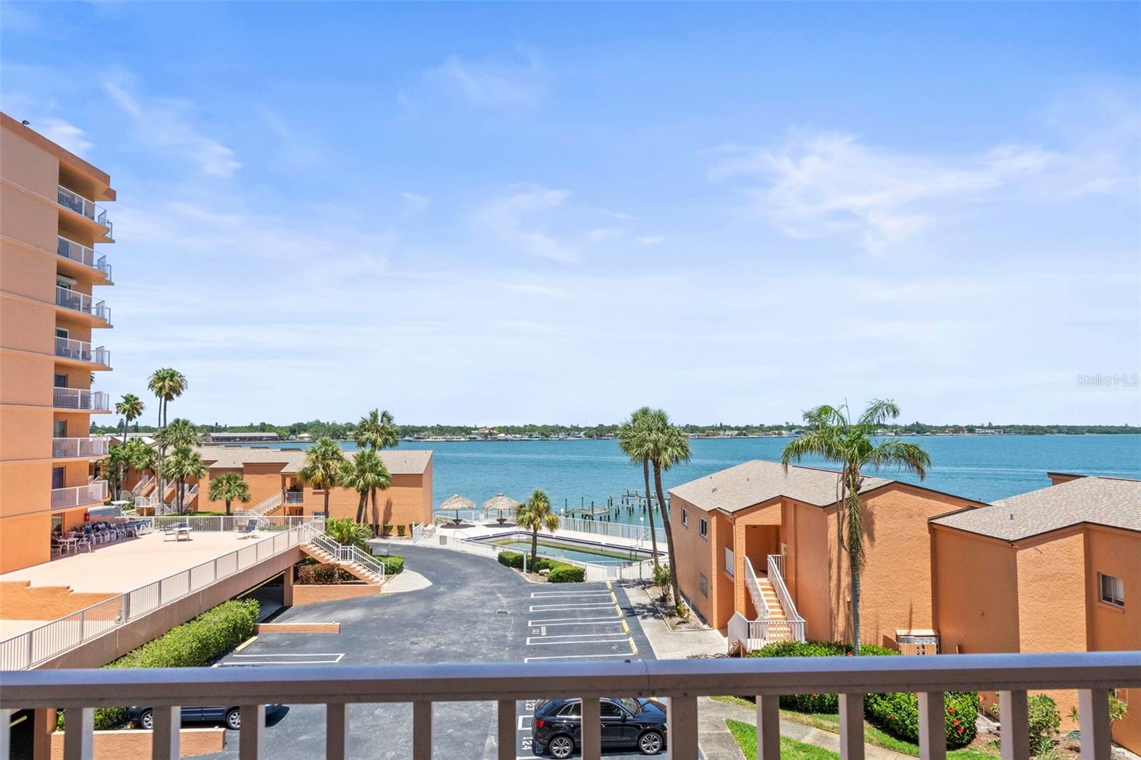 Image 23 of 27 For 7432 Sunshine Skyway Lane S 402