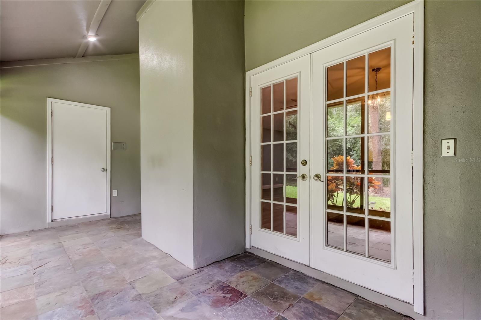 Image 24 of 43 For 4139 Brentwood Park Circle