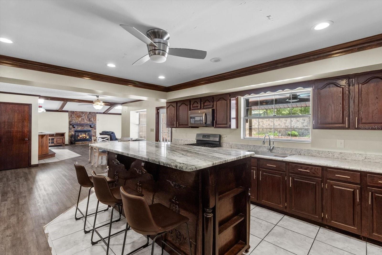 Image 11 of 52 For 5477 Burr Terrace