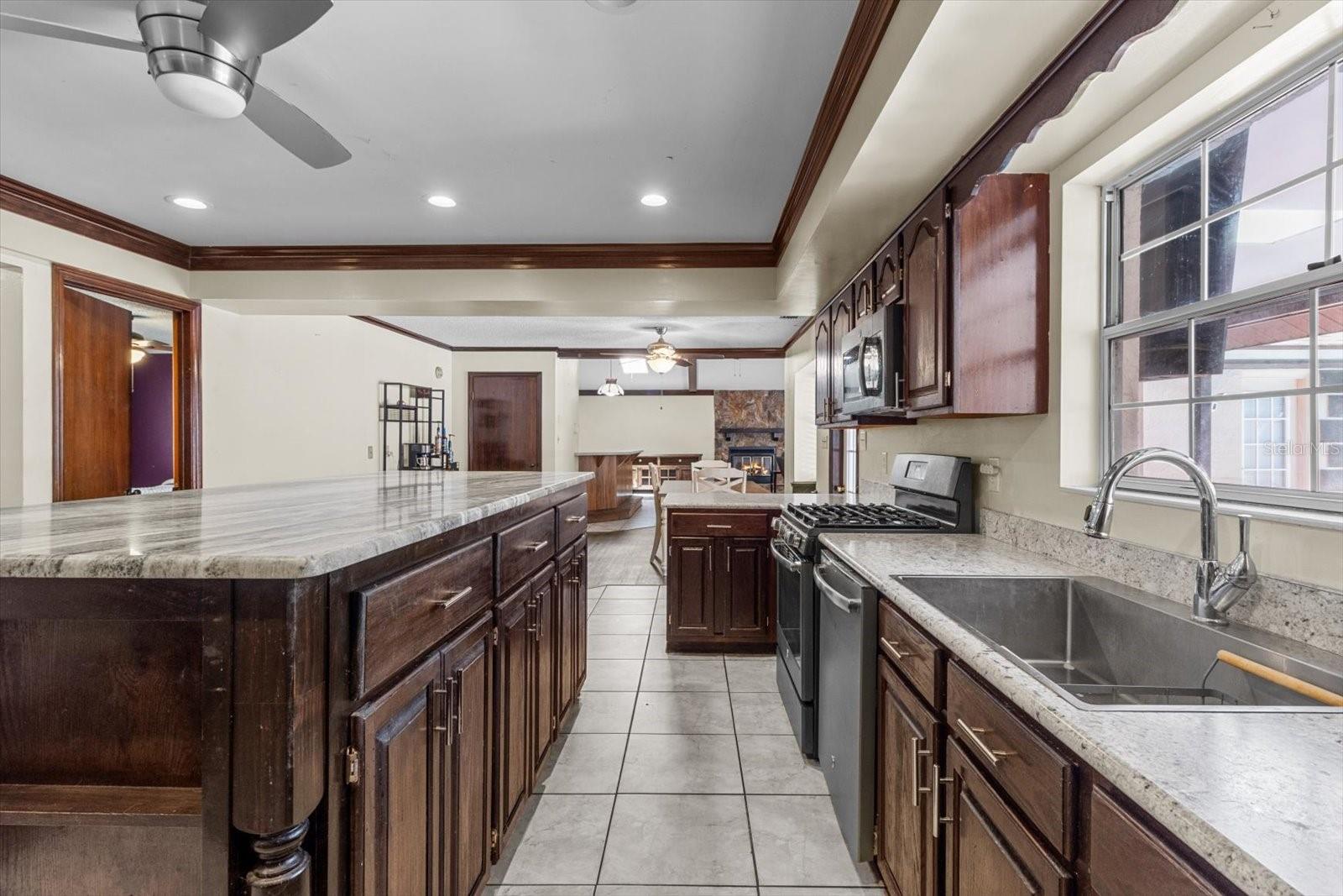 Image 12 of 52 For 5477 Burr Terrace
