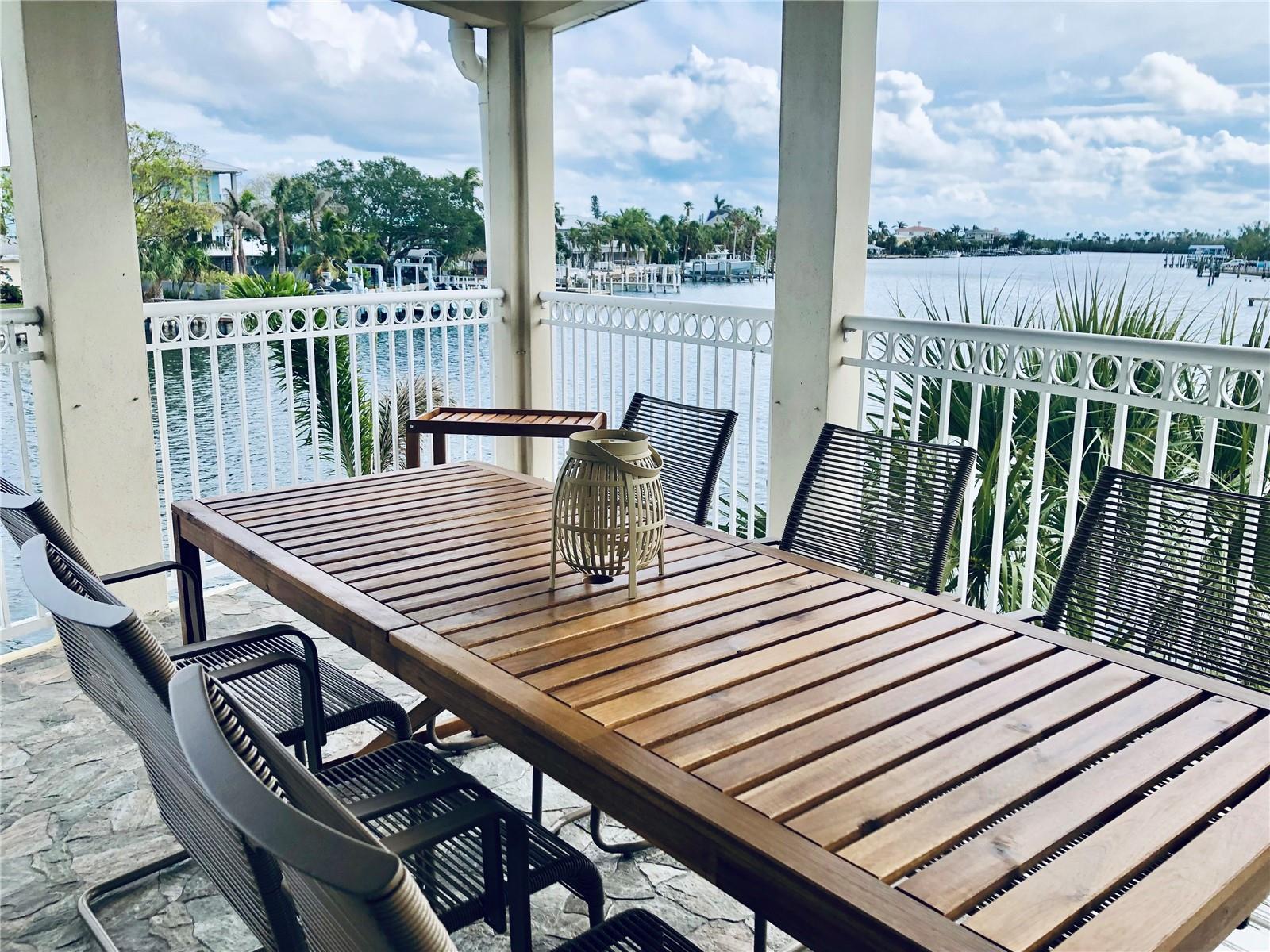 Image 18 of 21 For 4103 Gulf Boulevard 210