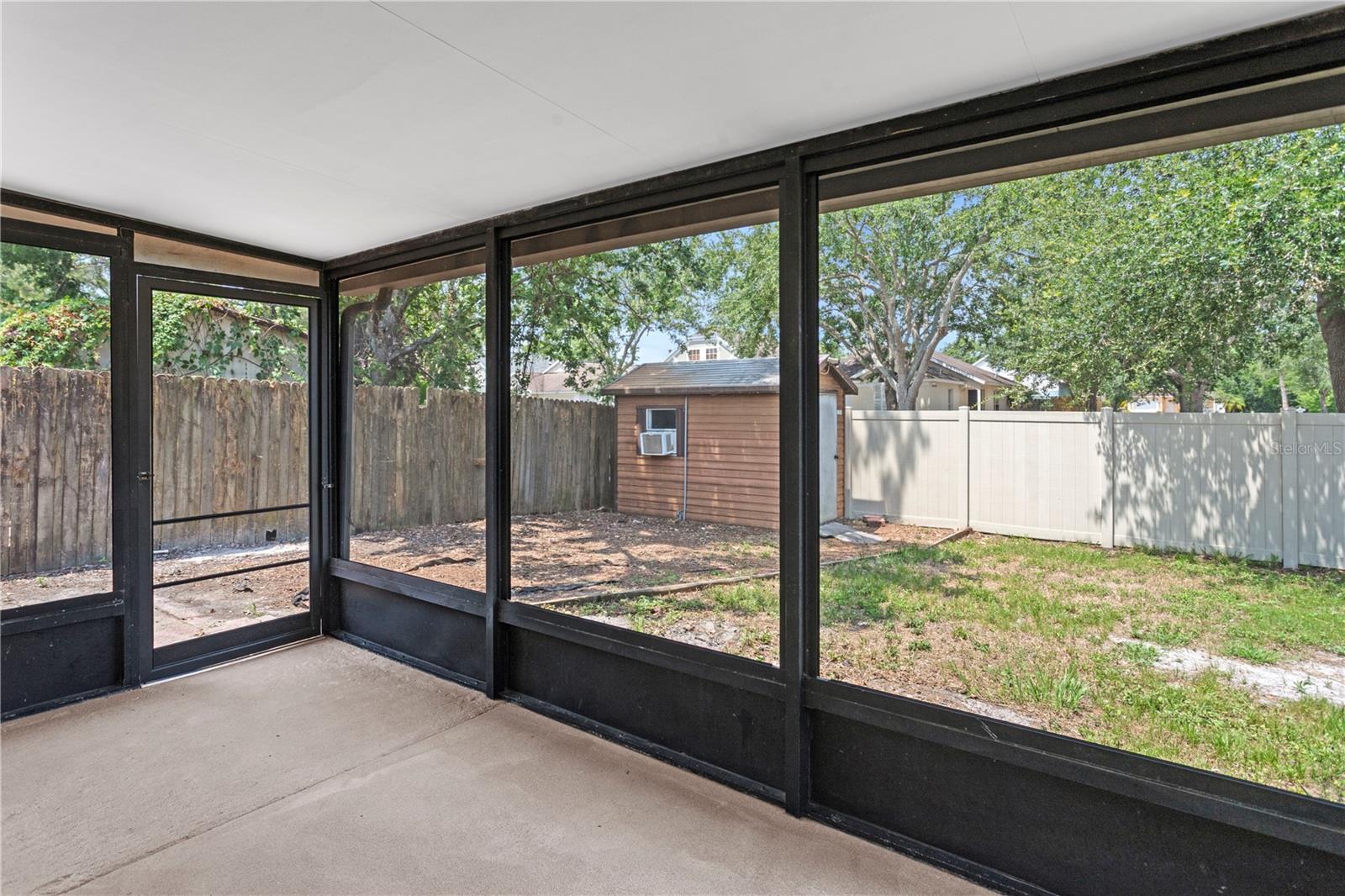Image 18 of 24 For 13046 Leverington Street