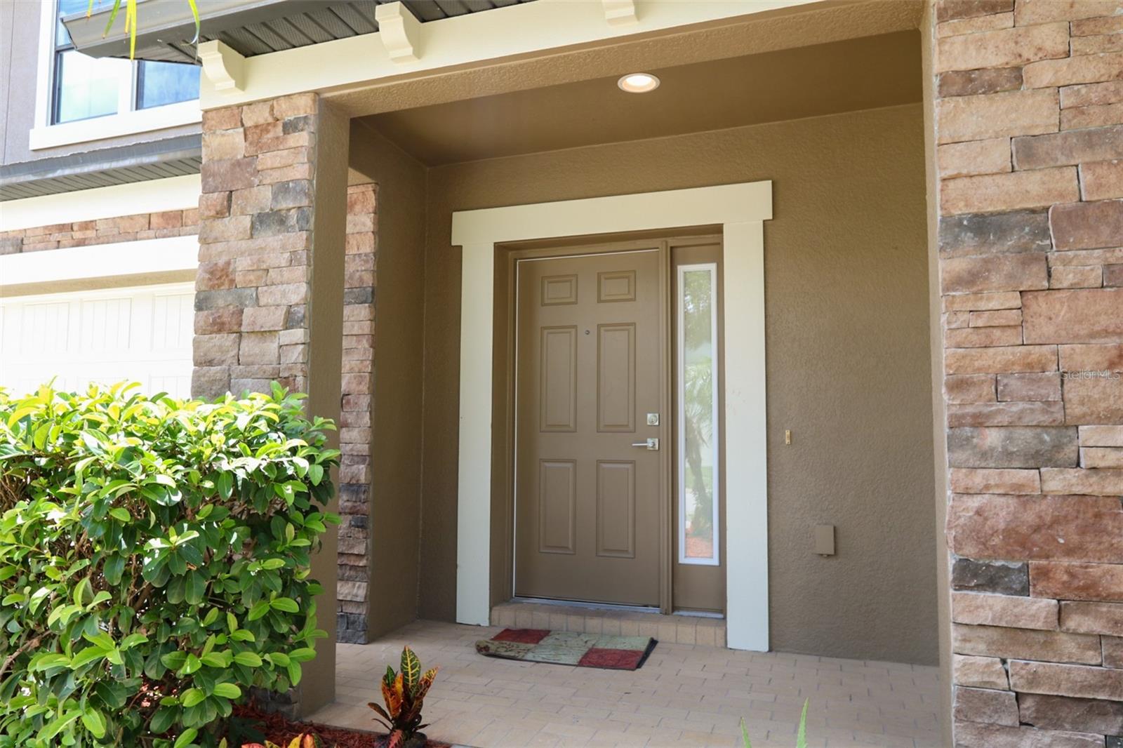 Image 2 of 39 For 1208 Oakcrest Drive