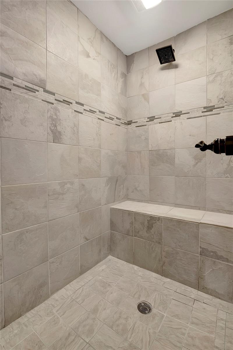 Image 20 of 22 For 571 Luzon Avenue