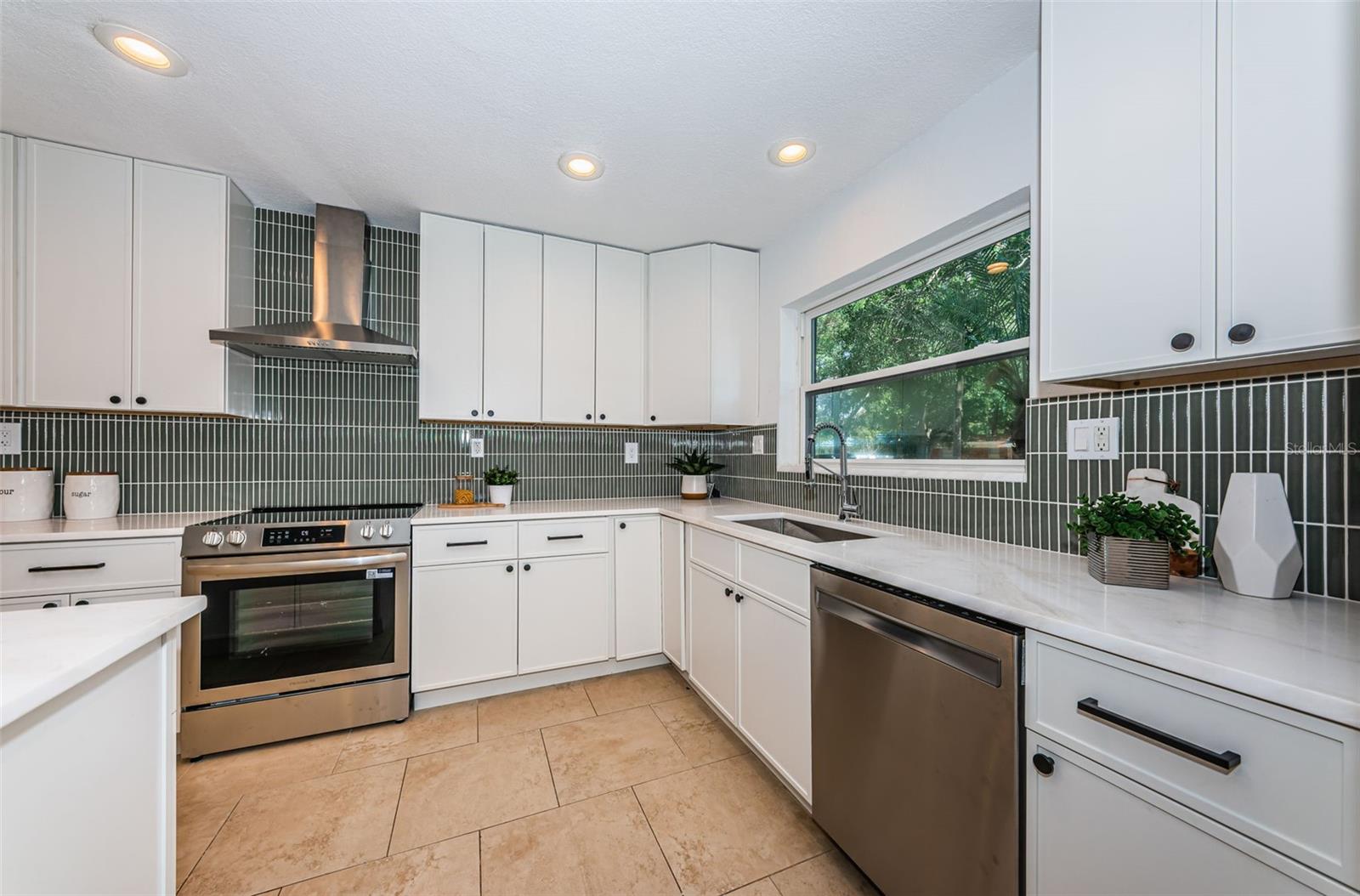 Image 7 of 44 For 4106 Fielder Street