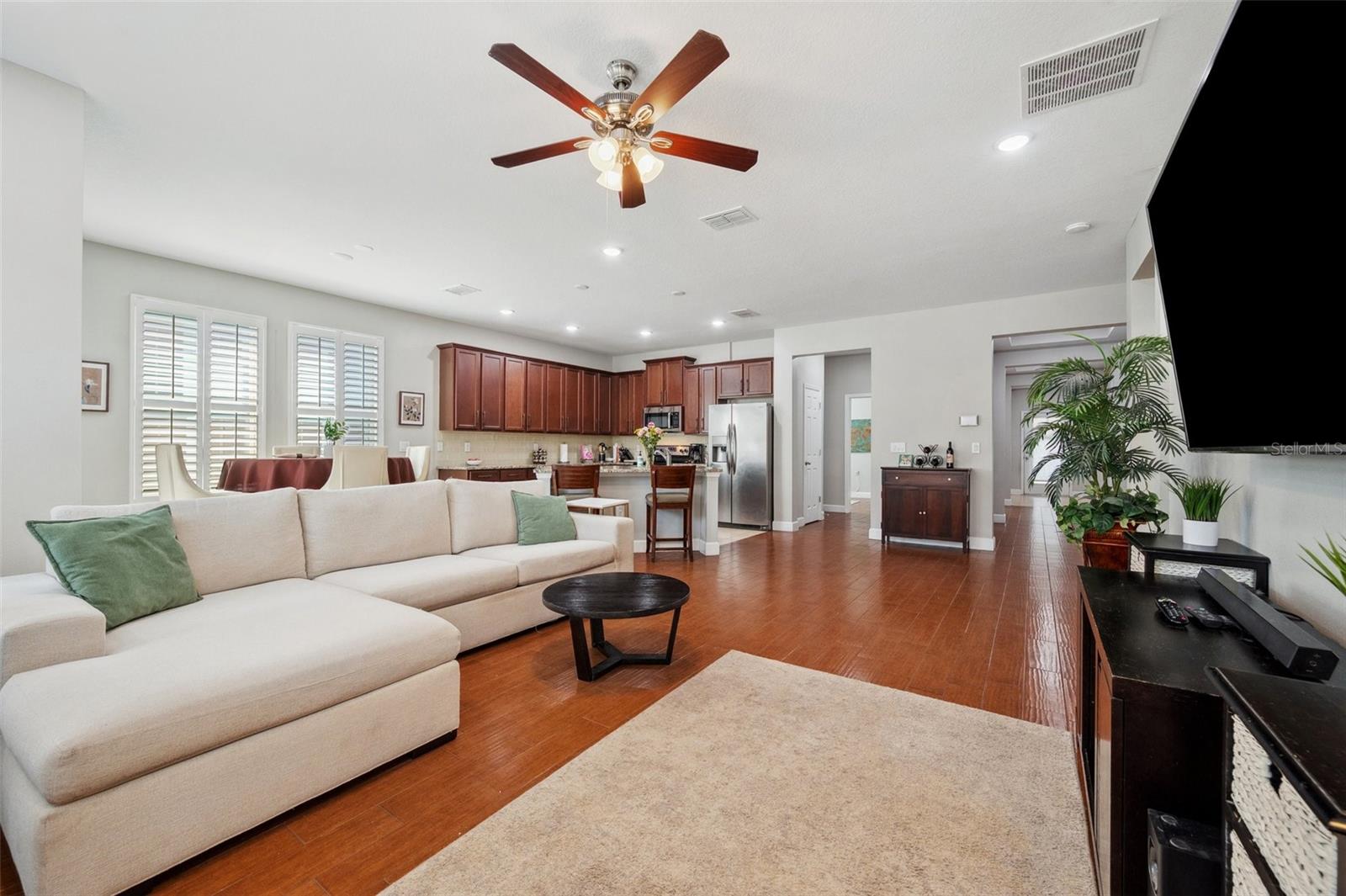 Image 10 of 41 For 11314 American Holly Drive