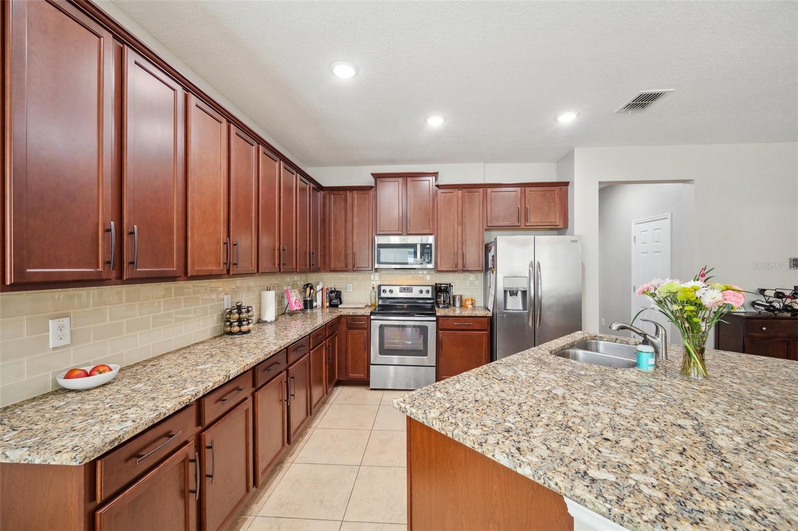 Image 12 of 41 For 11314 American Holly Drive