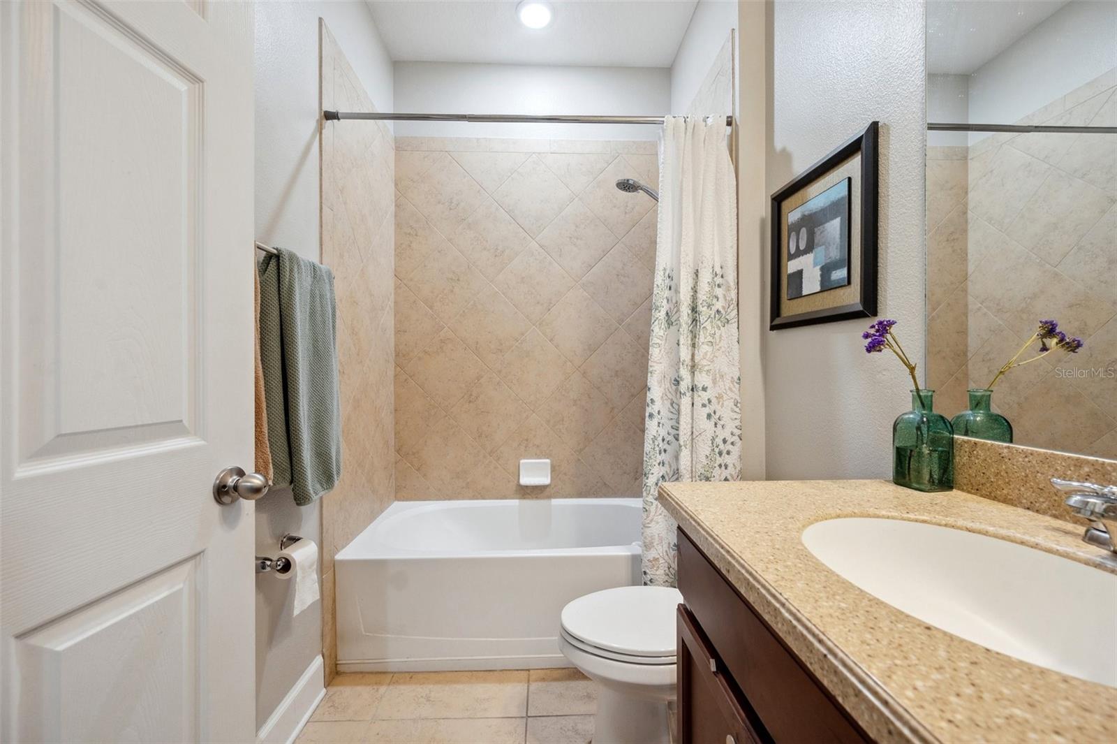 Image 24 of 41 For 11314 American Holly Drive