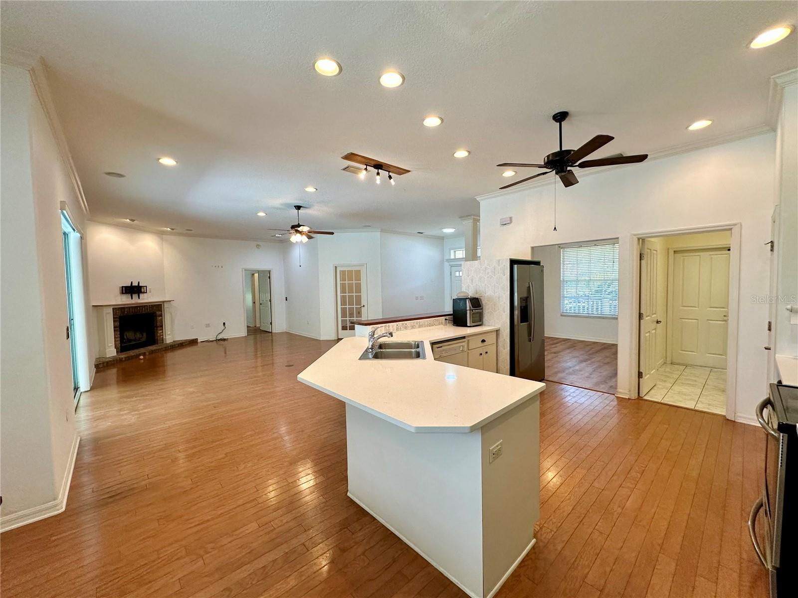 Image 21 of 72 For 5261 Waterwood Drive