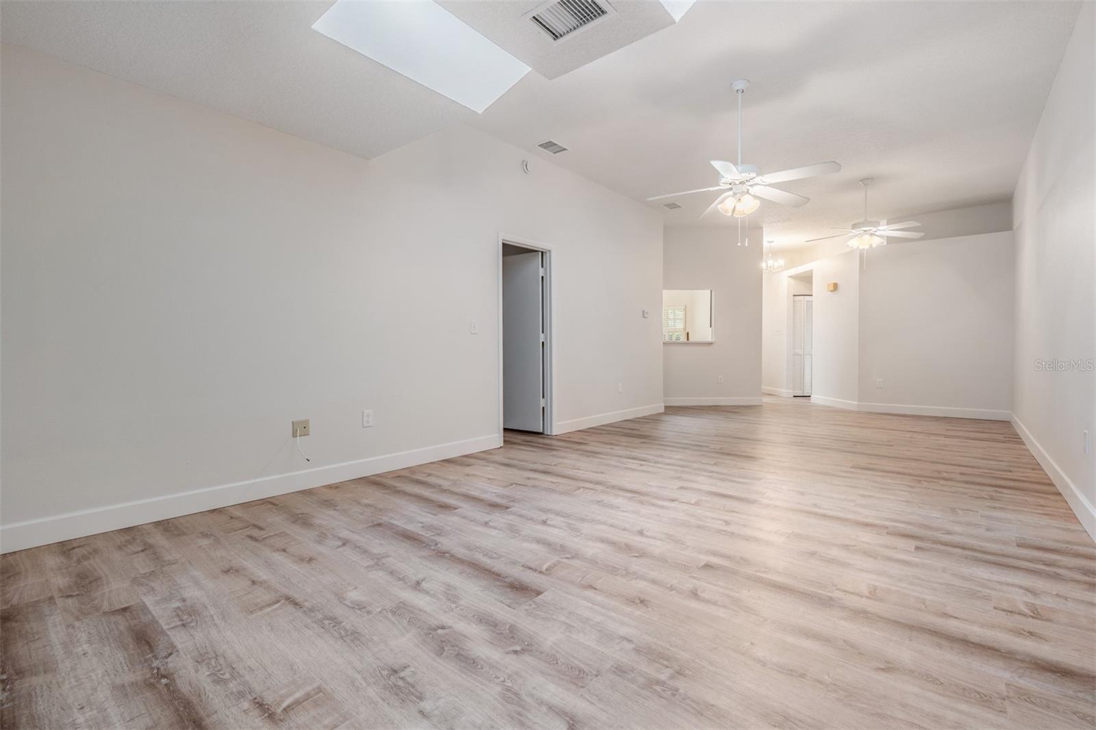 Image 13 of 44 For 3452 Killdeer Place