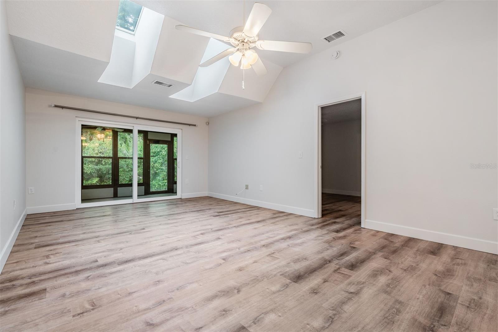 Image 17 of 44 For 3452 Killdeer Place