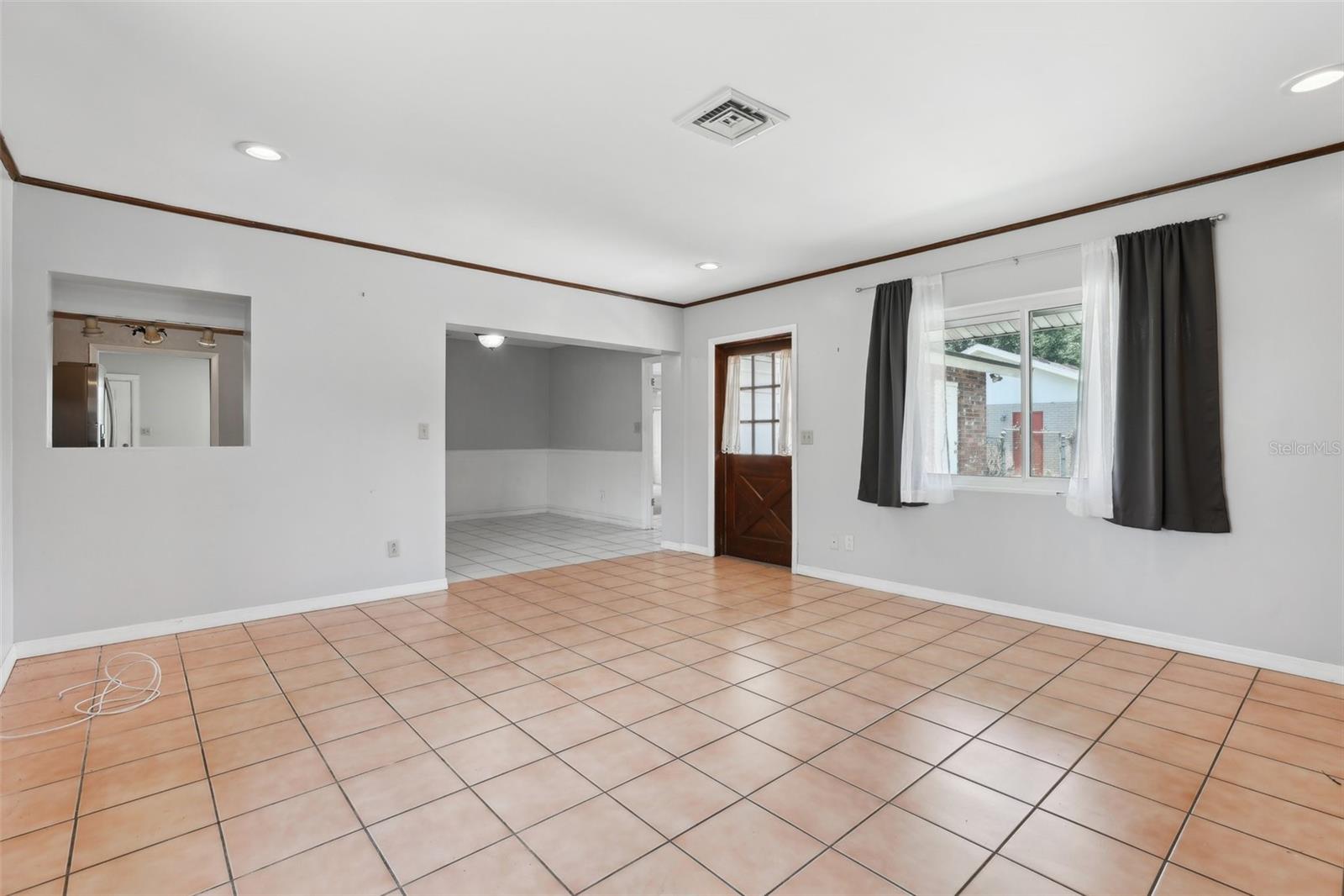 Image 13 of 36 For 1212 Blake Avenue