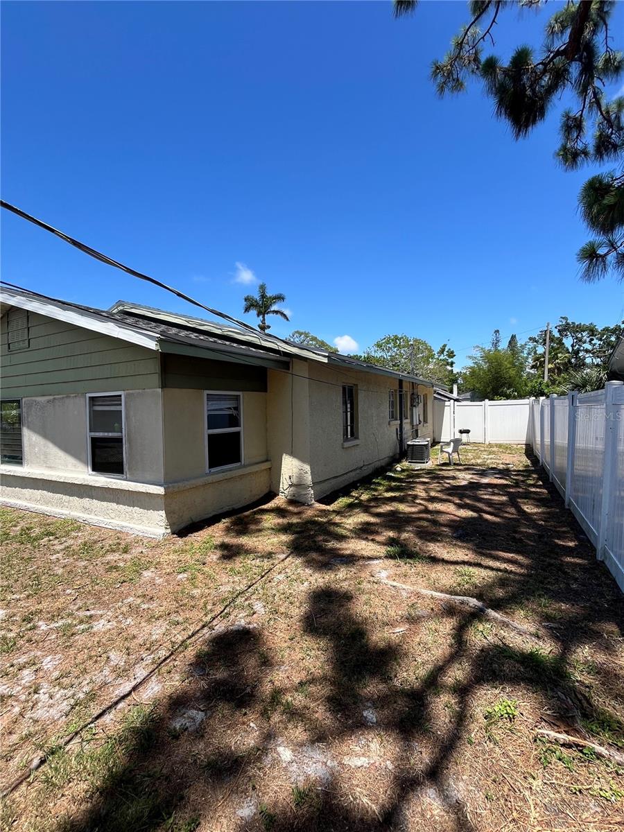 Image 20 of 22 For 1708 28th Street W