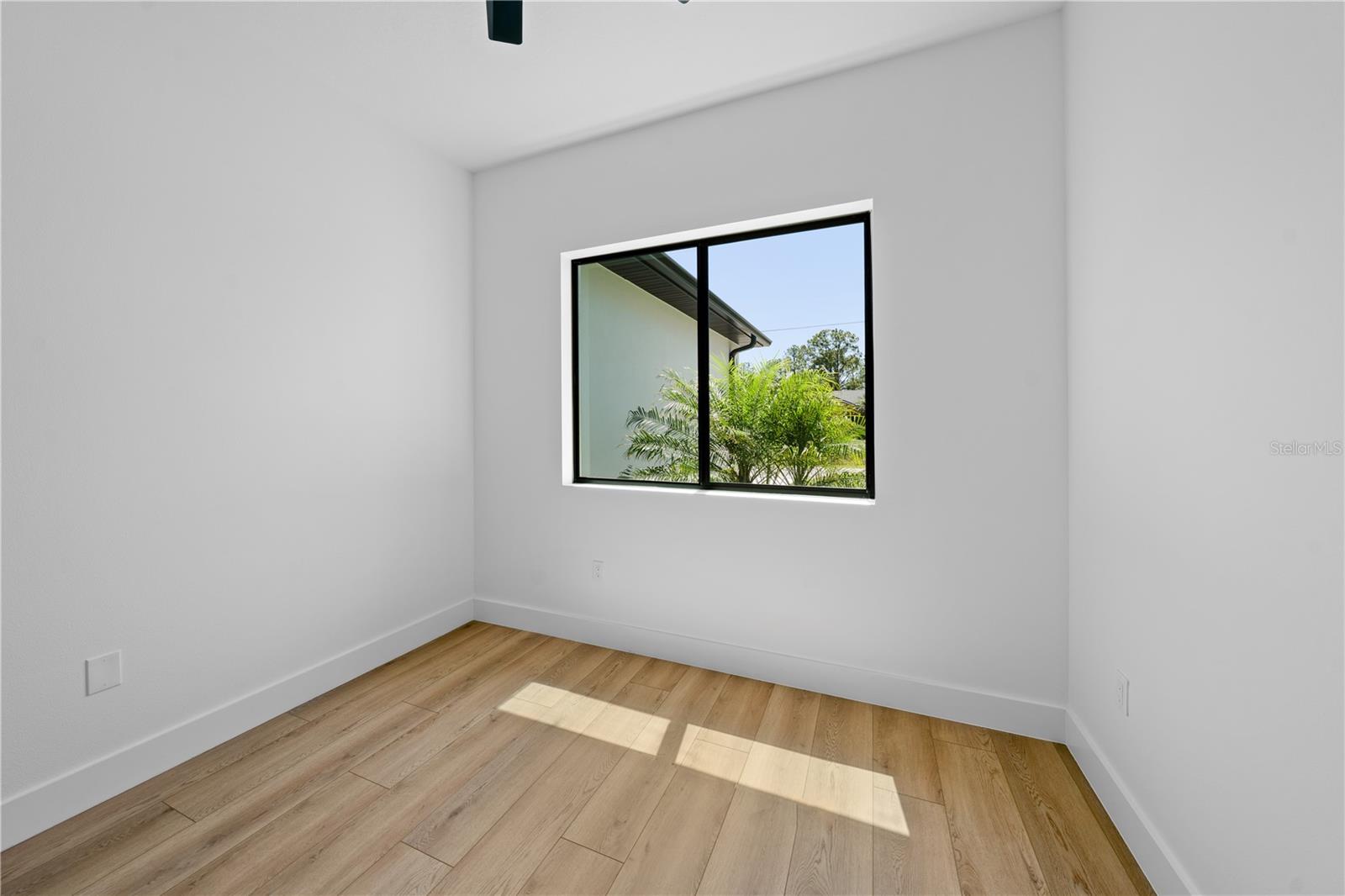 Image 29 of 43 For 3344 Lagoy Street