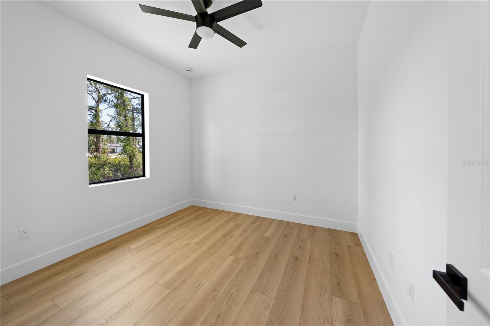 Image 30 of 43 For 3344 Lagoy Street