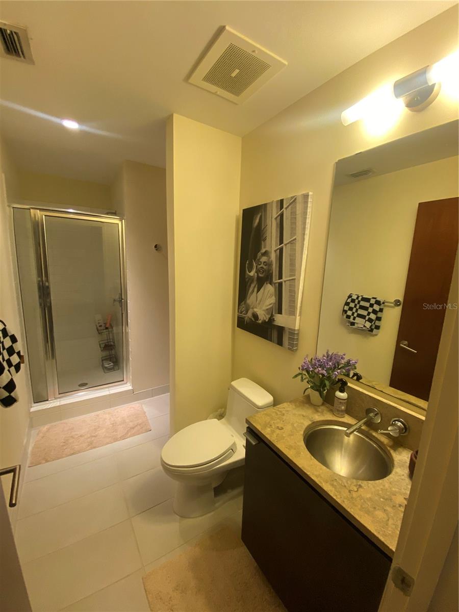 Image 14 of 21 For 111 12th Street 1618