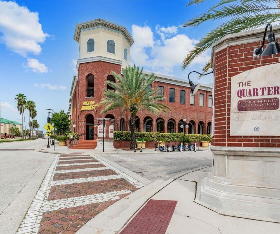 Image 2 of 9 For 1880 Palm Avenue