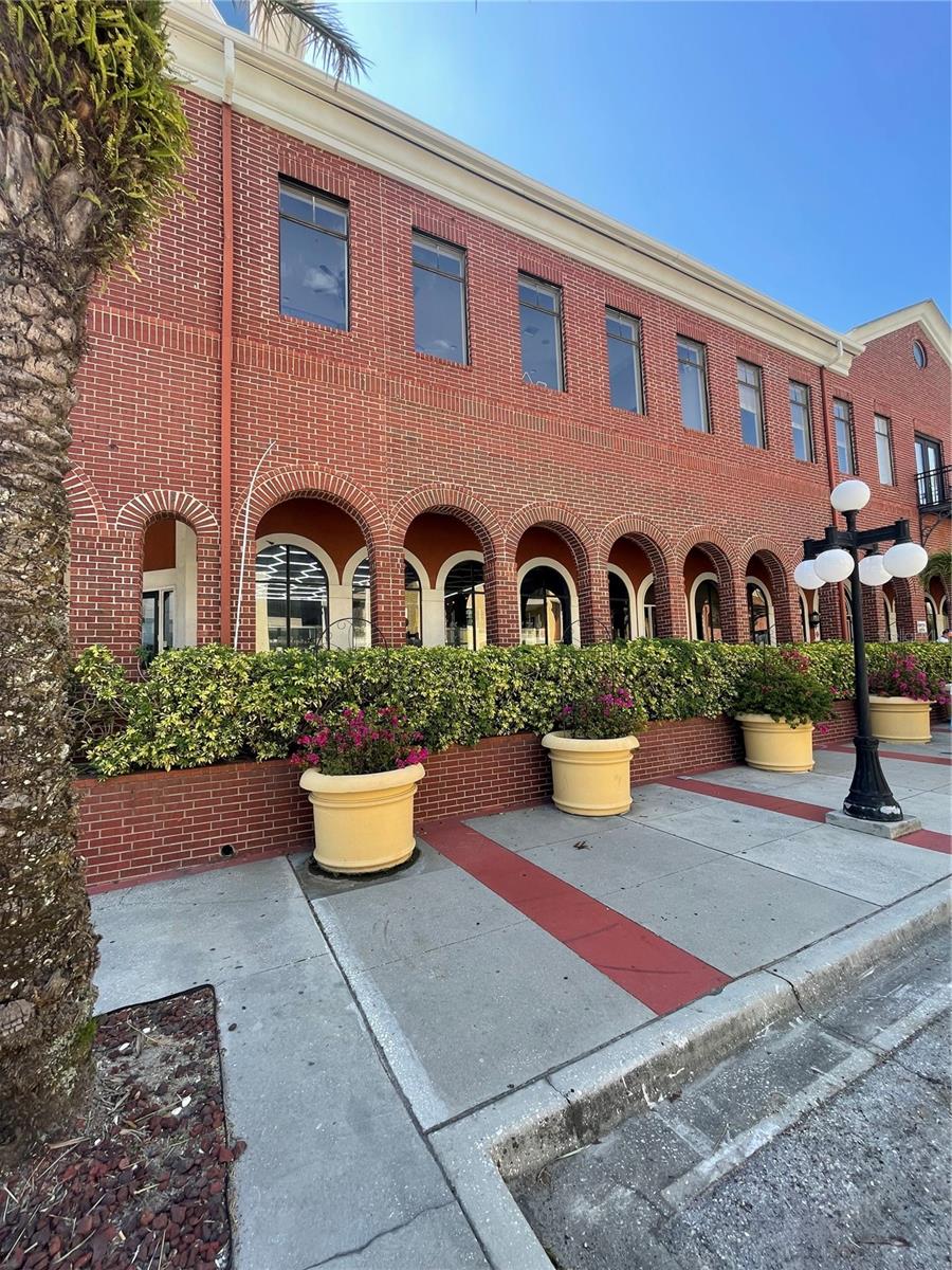 Image 9 of 9 For 1880 Palm Avenue