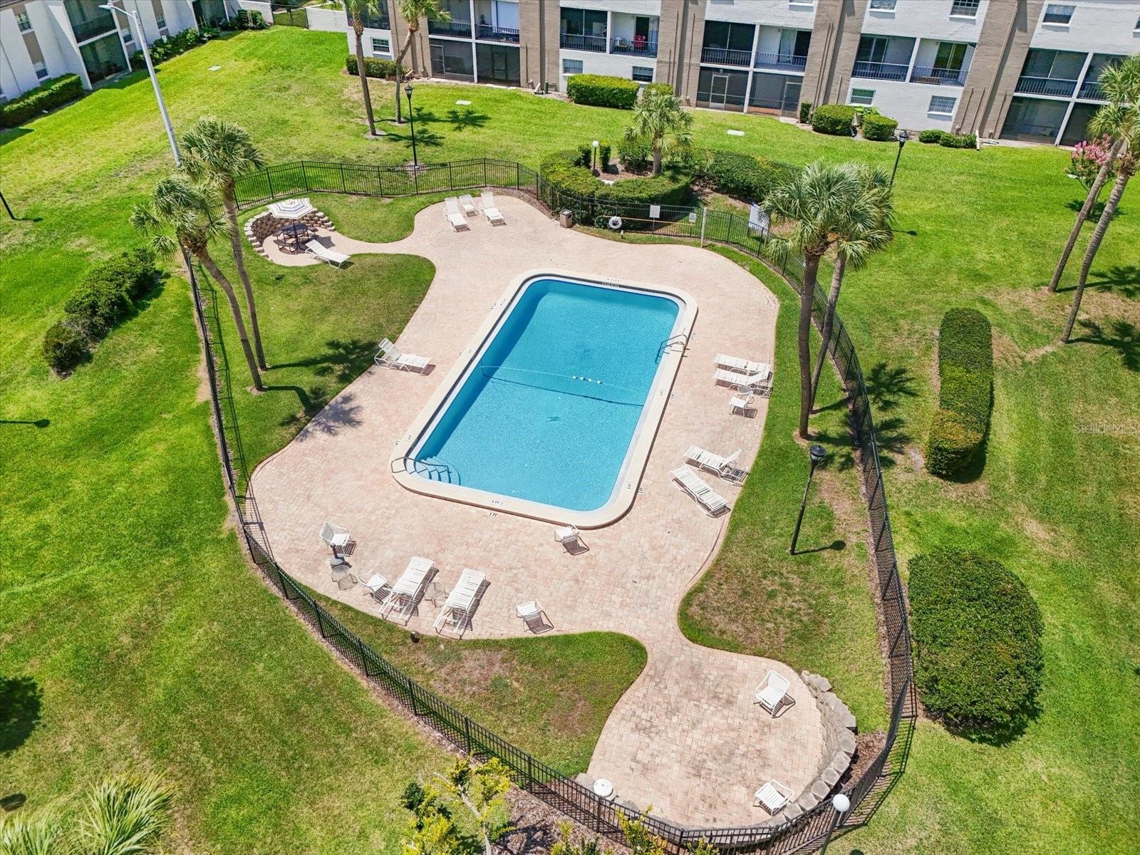 Image 18 of 20 For 801 Russell Lane 252