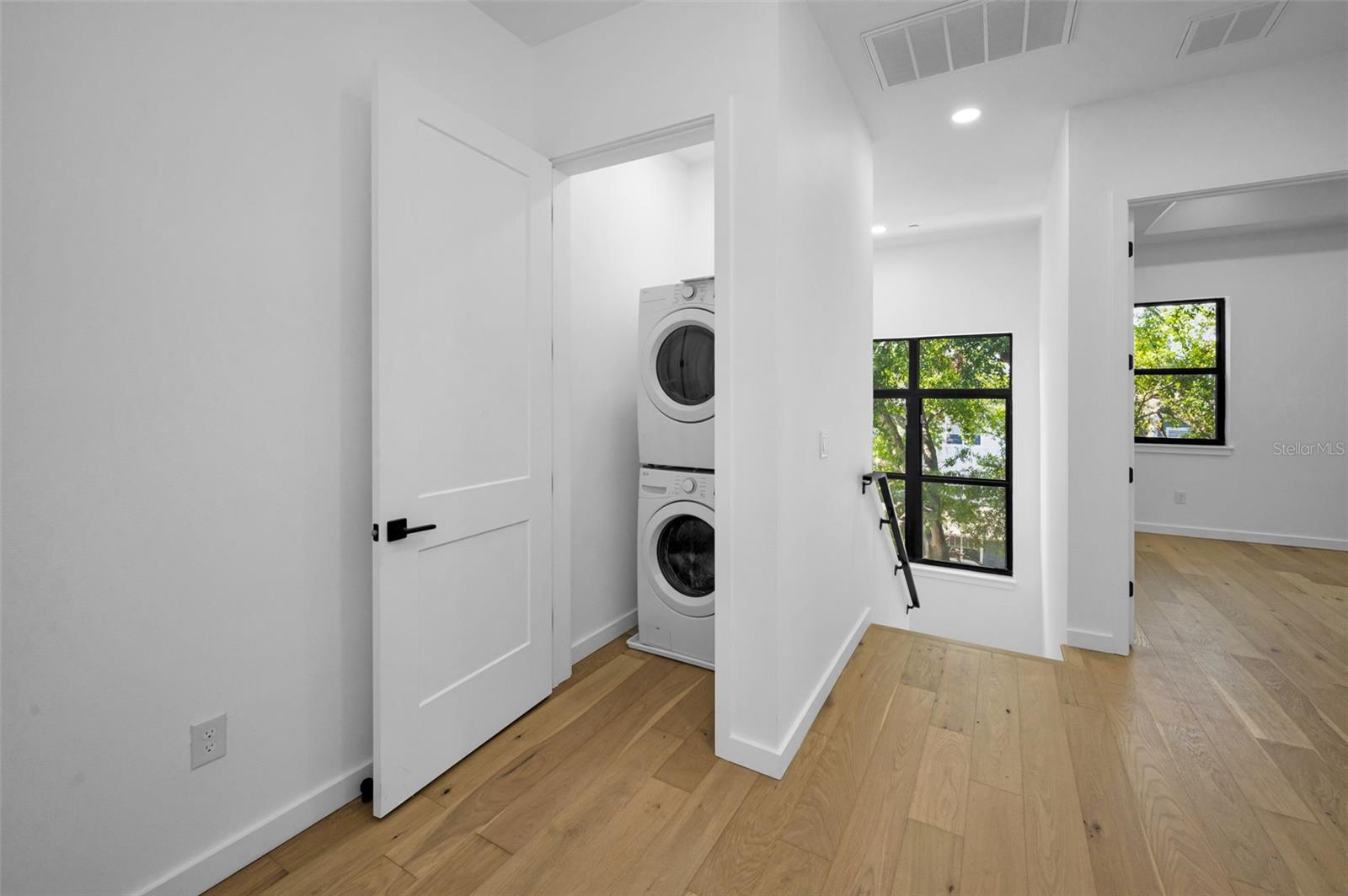 Image 33 of 69 For 1801 Morgan Street 7