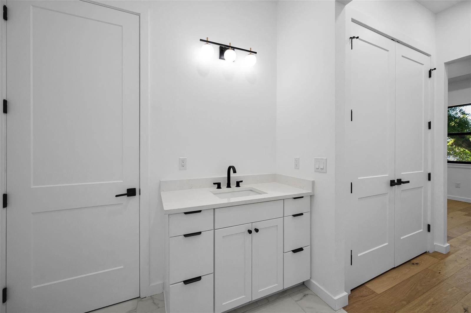 Image 40 of 69 For 1801 Morgan Street 7