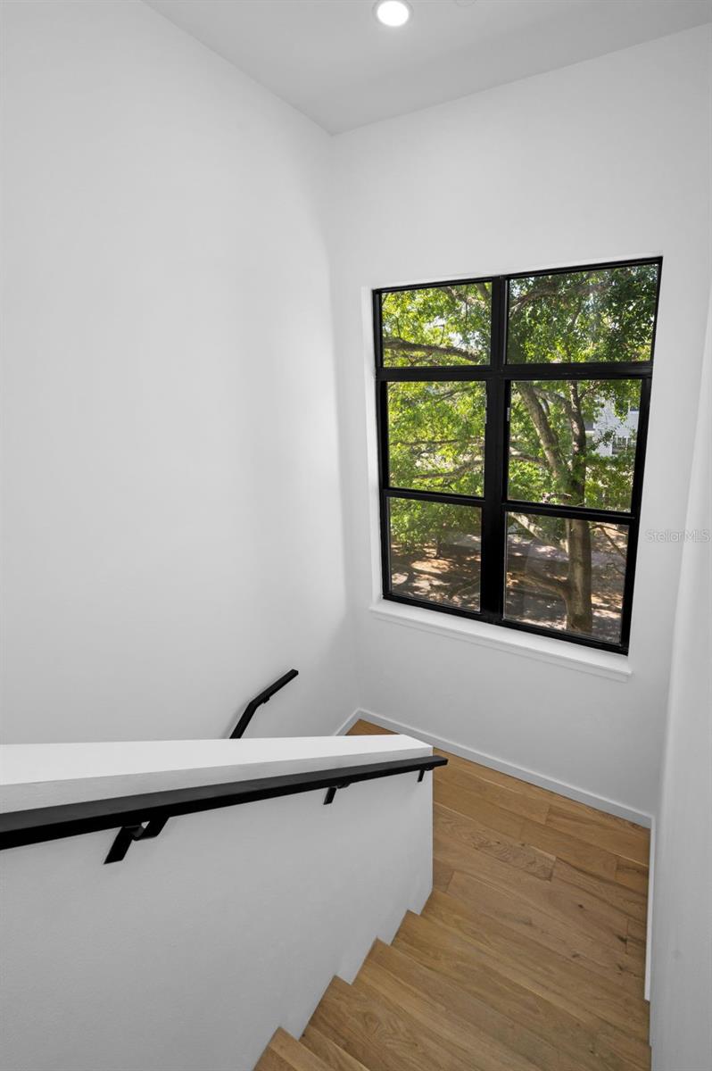 Image 46 of 69 For 1801 Morgan Street 7
