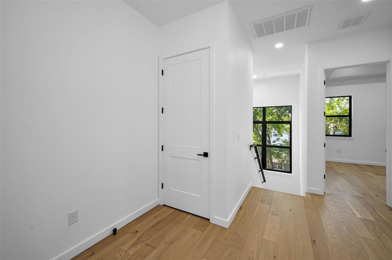 Image 47 of 69 For 1801 Morgan Street 7