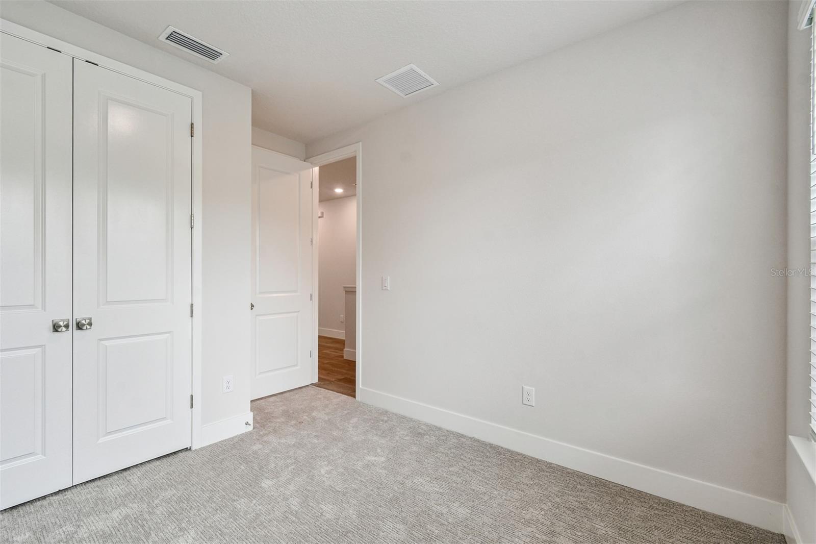 Image 29 of 46 For 503 Warren Avenue 1
