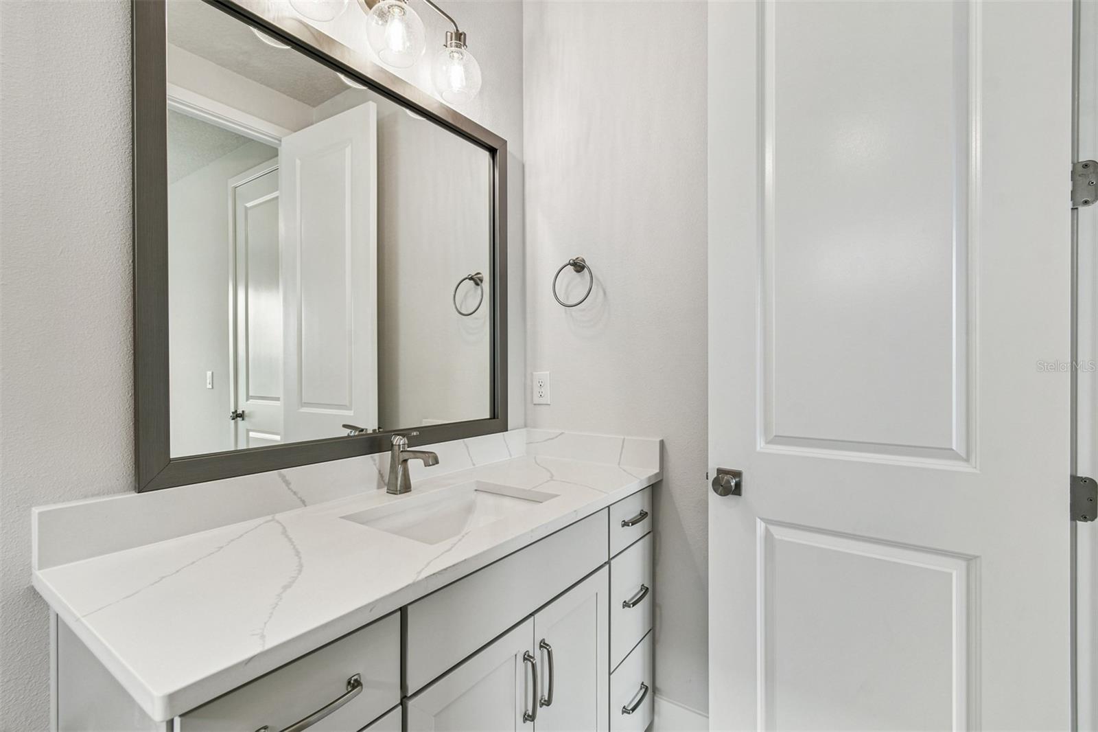 Image 31 of 46 For 503 Warren Avenue 1