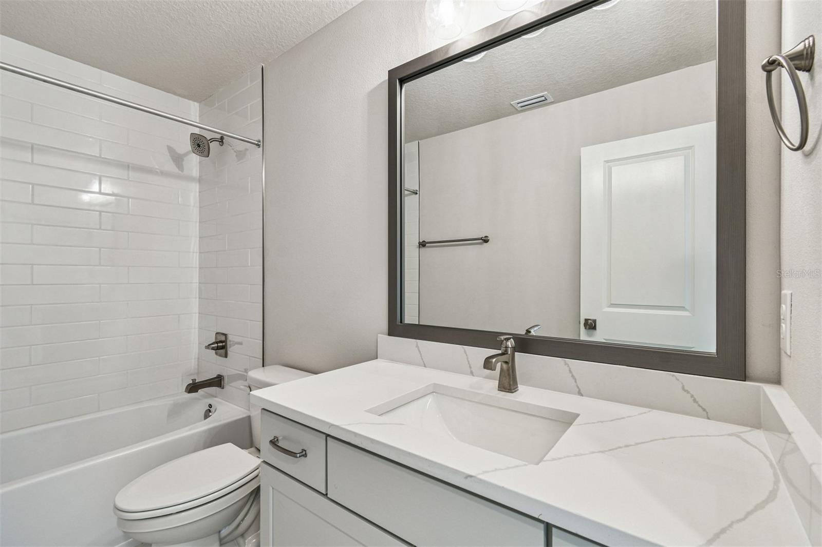 Image 34 of 46 For 503 Warren Avenue 1