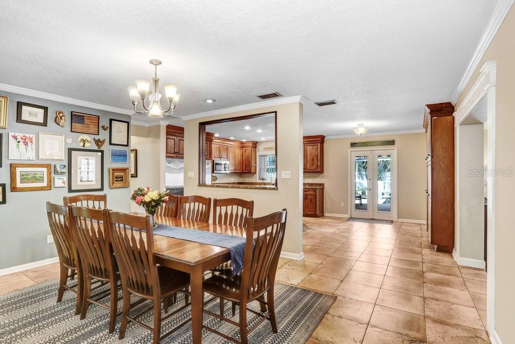 Image 11 of 34 For 10513 Carrollview Drive