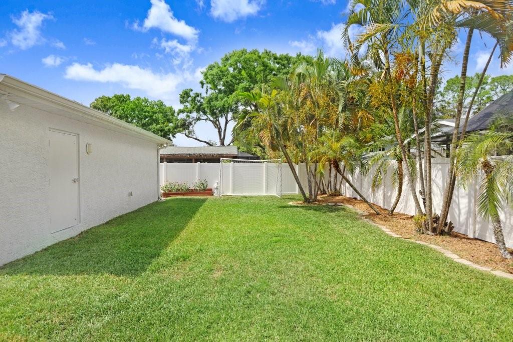 Image 33 of 34 For 10513 Carrollview Drive