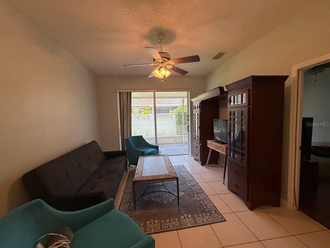 Image 11 of 18 For 1050 Starkey Road 608