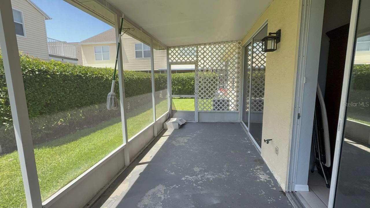 Image 16 of 18 For 1050 Starkey Road 608