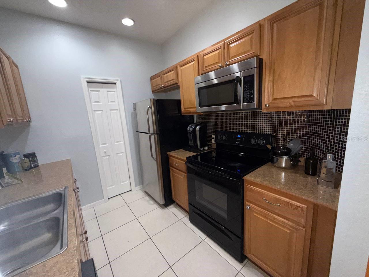 Image 6 of 18 For 1050 Starkey Road 608