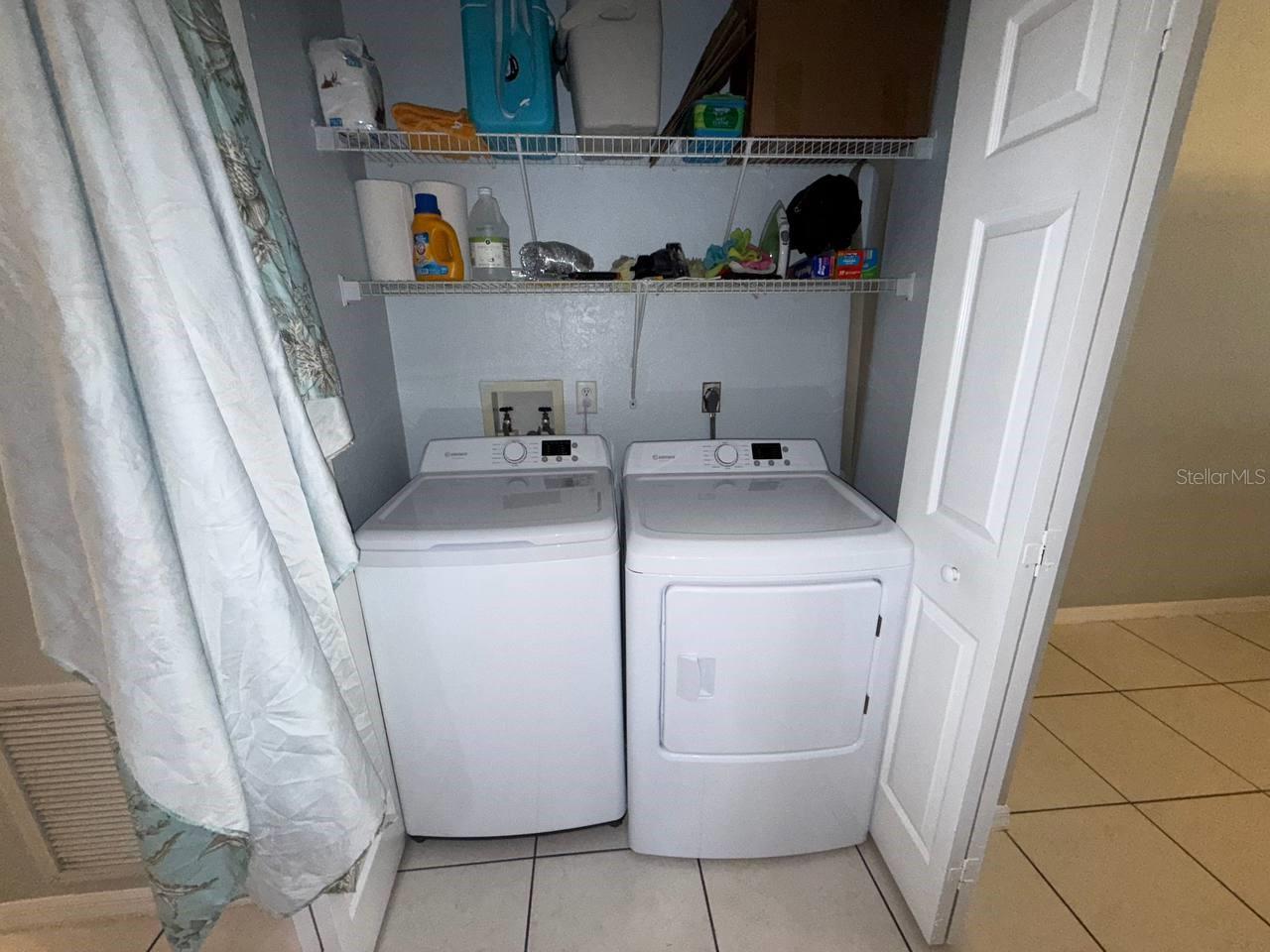 Image 7 of 18 For 1050 Starkey Road 608