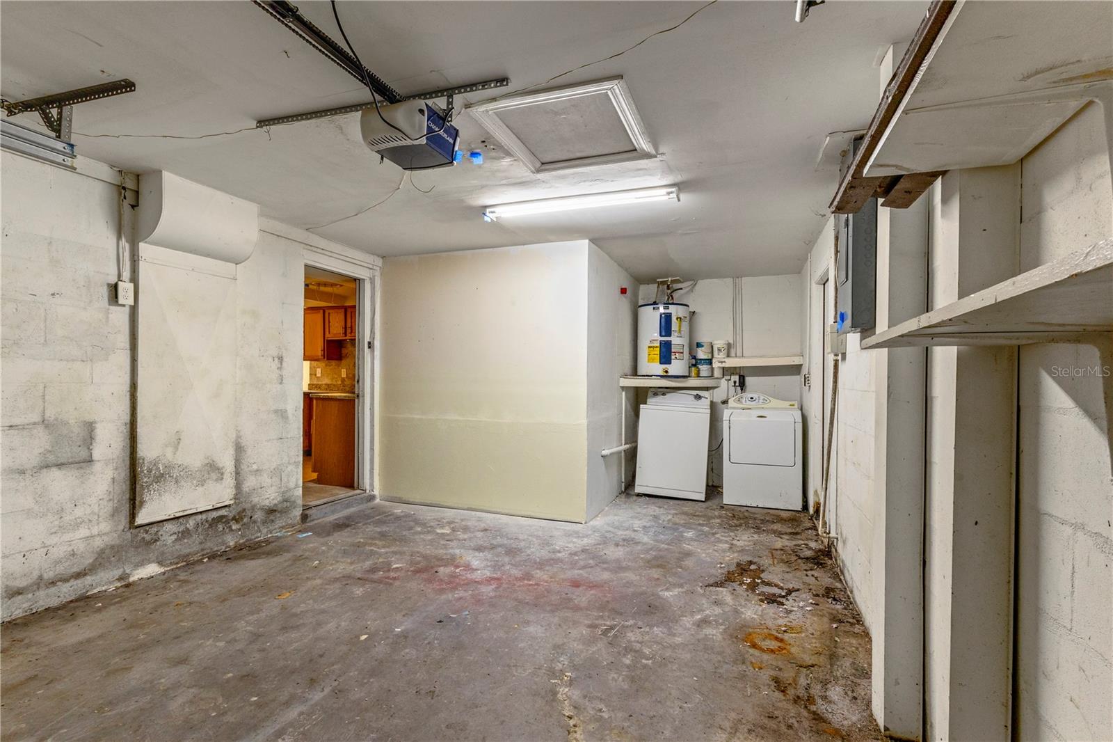 Listing photo id 25 for 3559 Rock Royal Drive