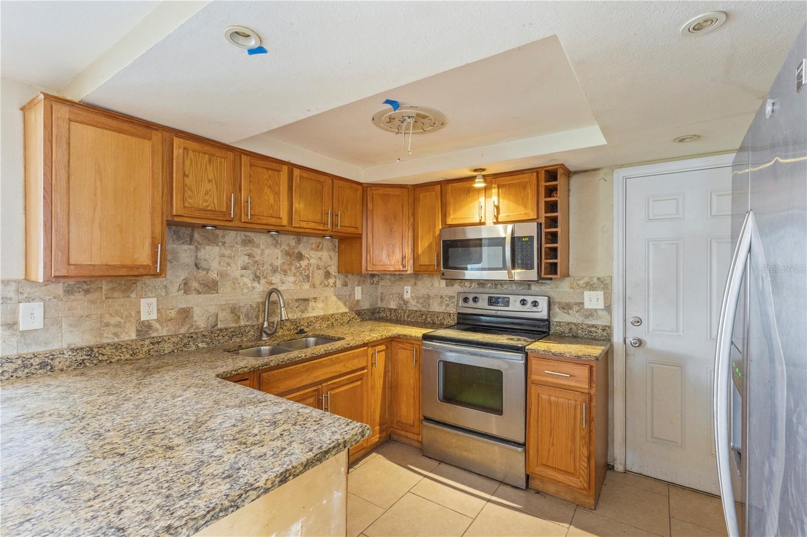 Listing photo id 7 for 3559 Rock Royal Drive