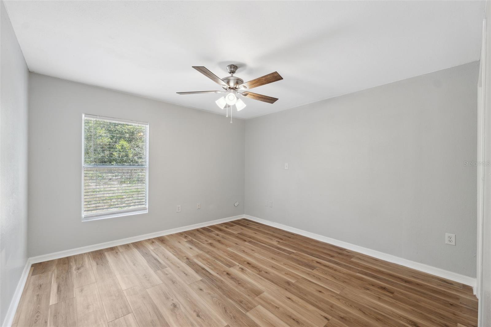Image 15 of 19 For 1555 Newhope Road